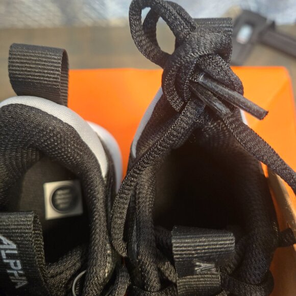 NIKE Boys/Girls Children Cleats 10C.  New in BOX - Picture 9 of 9